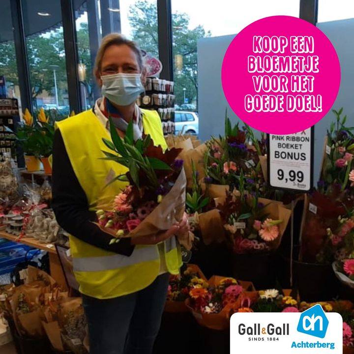 Koop een bloemetje voor het goede doel 